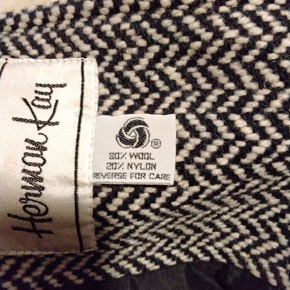 Vintage 80%wool, Herringbone velvet collar accent coat size small - Picture 8 of 16